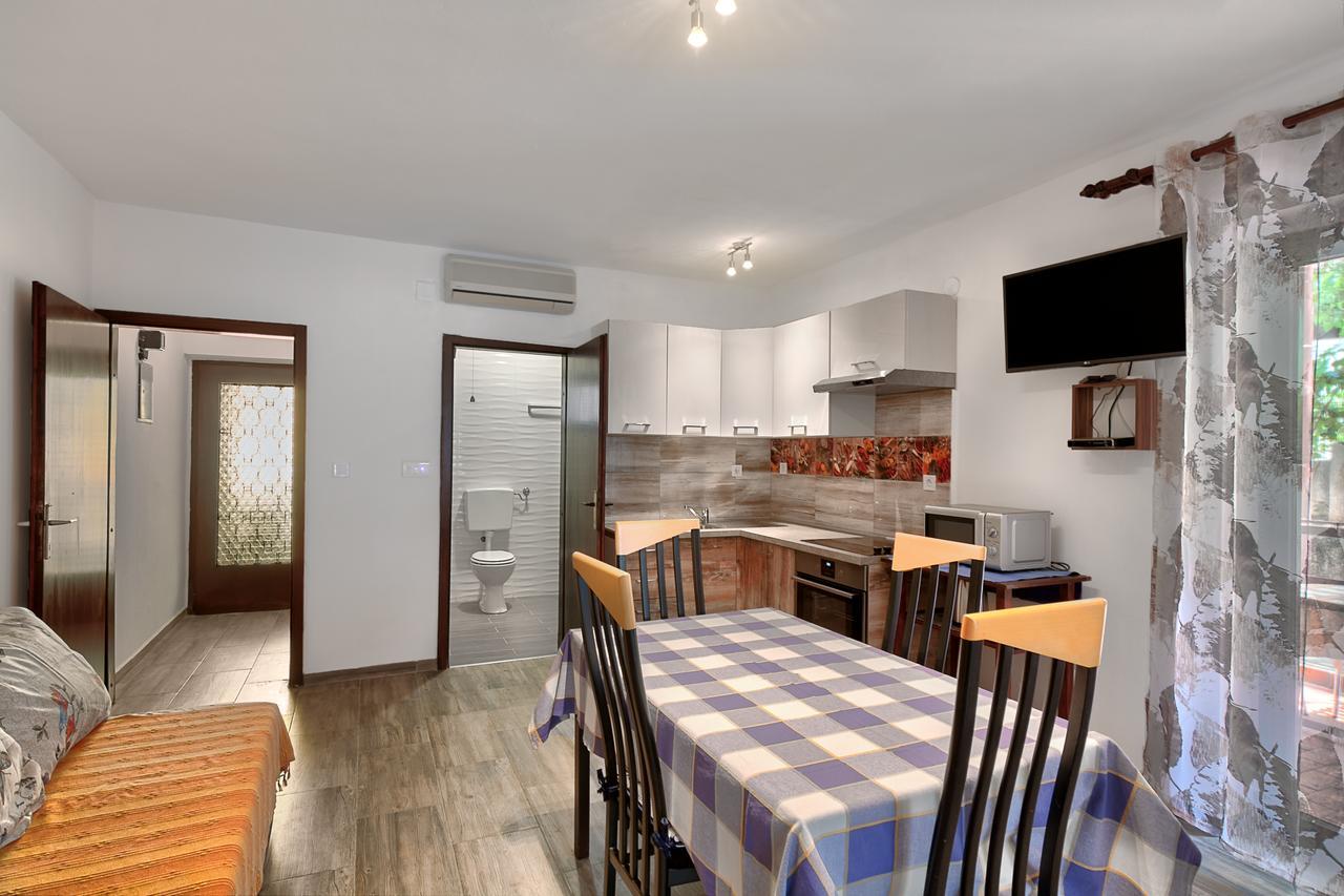 Vesna Apartment Pjescana Uvala Luaran gambar
